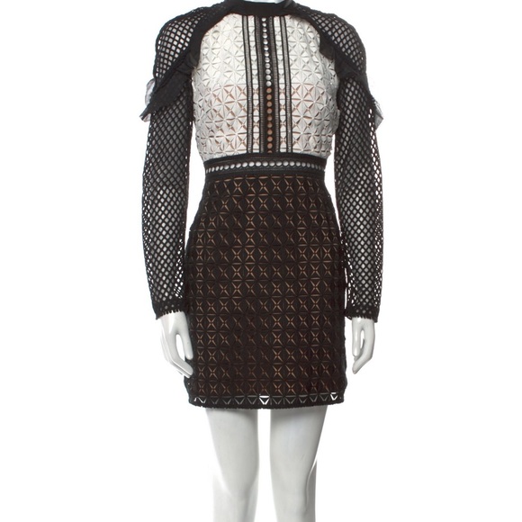 Self Portrait
Guipure-Lace Mini Dress - Picture 4 of 5